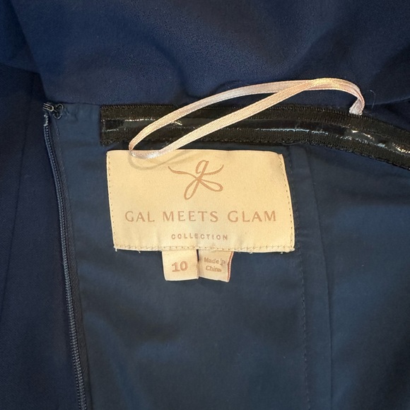 Gal Meets Glam Tyler Off Shoulder Scuba Crepe Dress - Size 10 - Picture 11 of 15